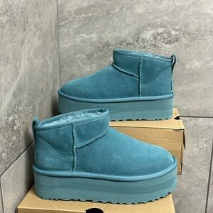 UGG CLASSIC ULTRA MINI PLATFORM
